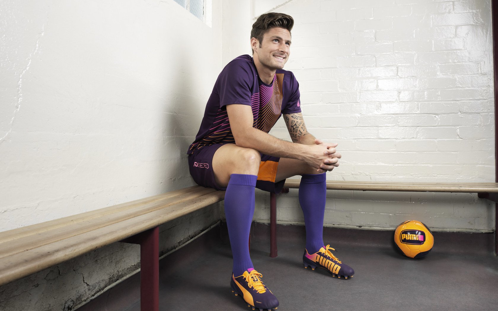 是否应设立球员荣誉墙展示职业轨迹,球队荣誉证书